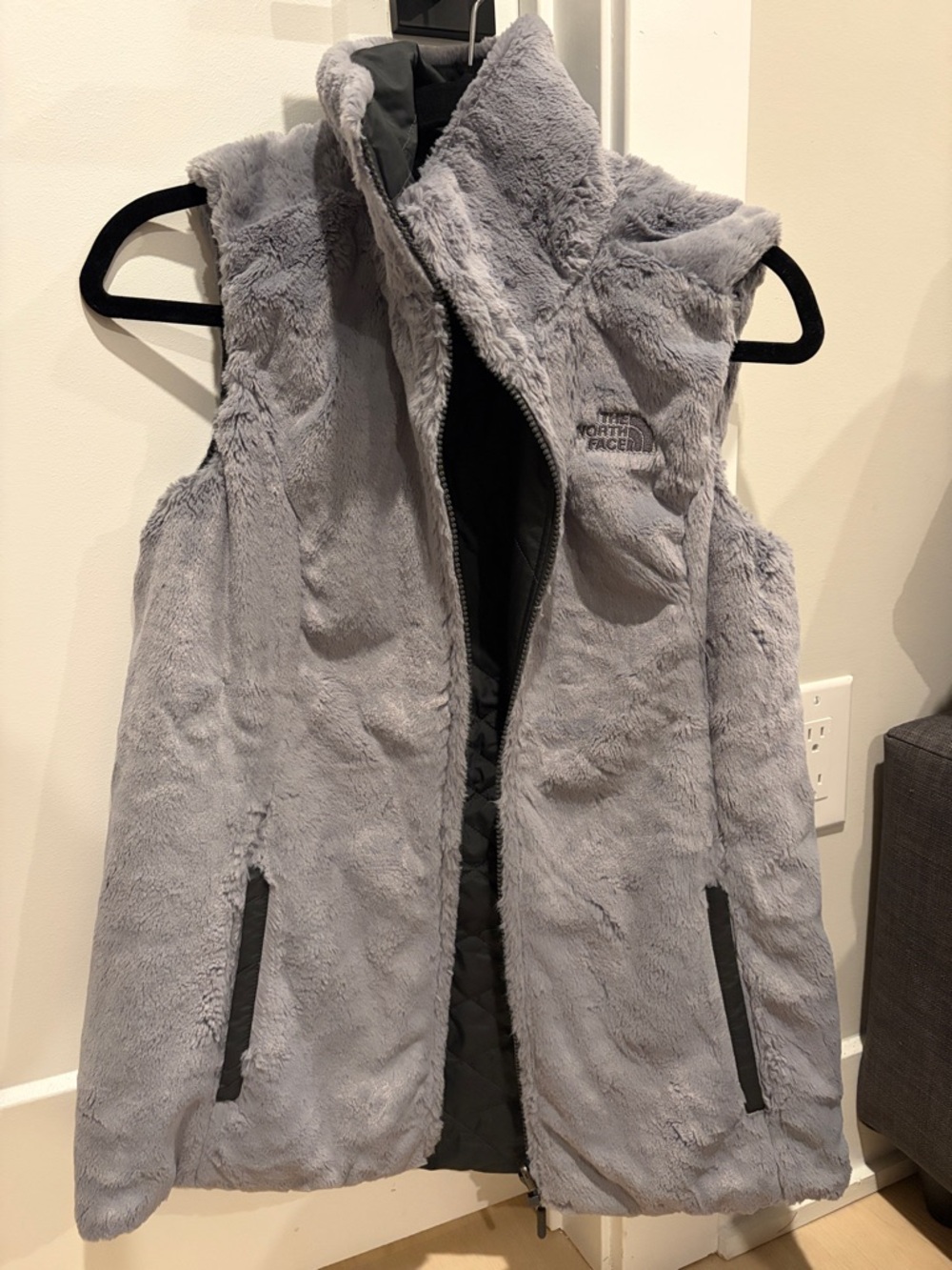 The North Face Gray Reversible Fleece-Lined Women's Vest - Picture 3 of 4